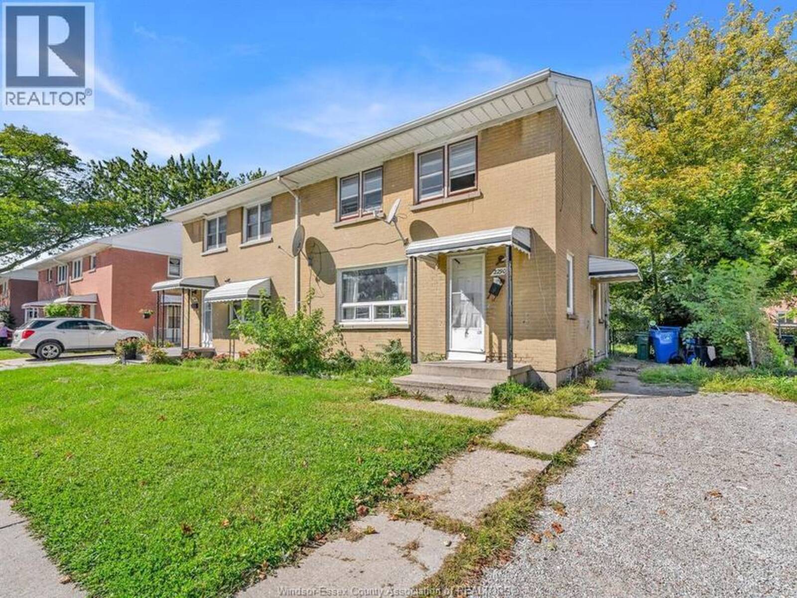 2290 TECUMSEH ROAD West, Windsor, Ontario N9B 1W1