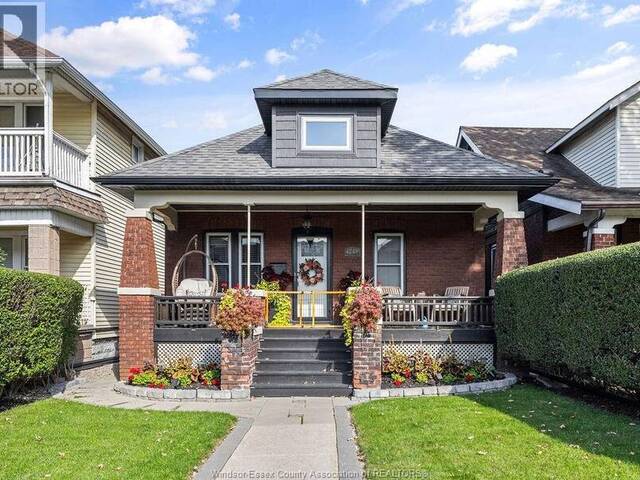 1248 GLADSTONE AVENUE Windsor Ontario, N8X 3H3 - 2 Bedrooms Home For Sale