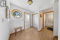 621 Ross Beach ROAD | Lakeshore Ontario | Slide Image Eight
