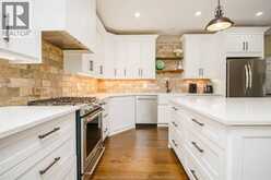 6087 Laurentide | Windsor Ontario | Slide Image Four