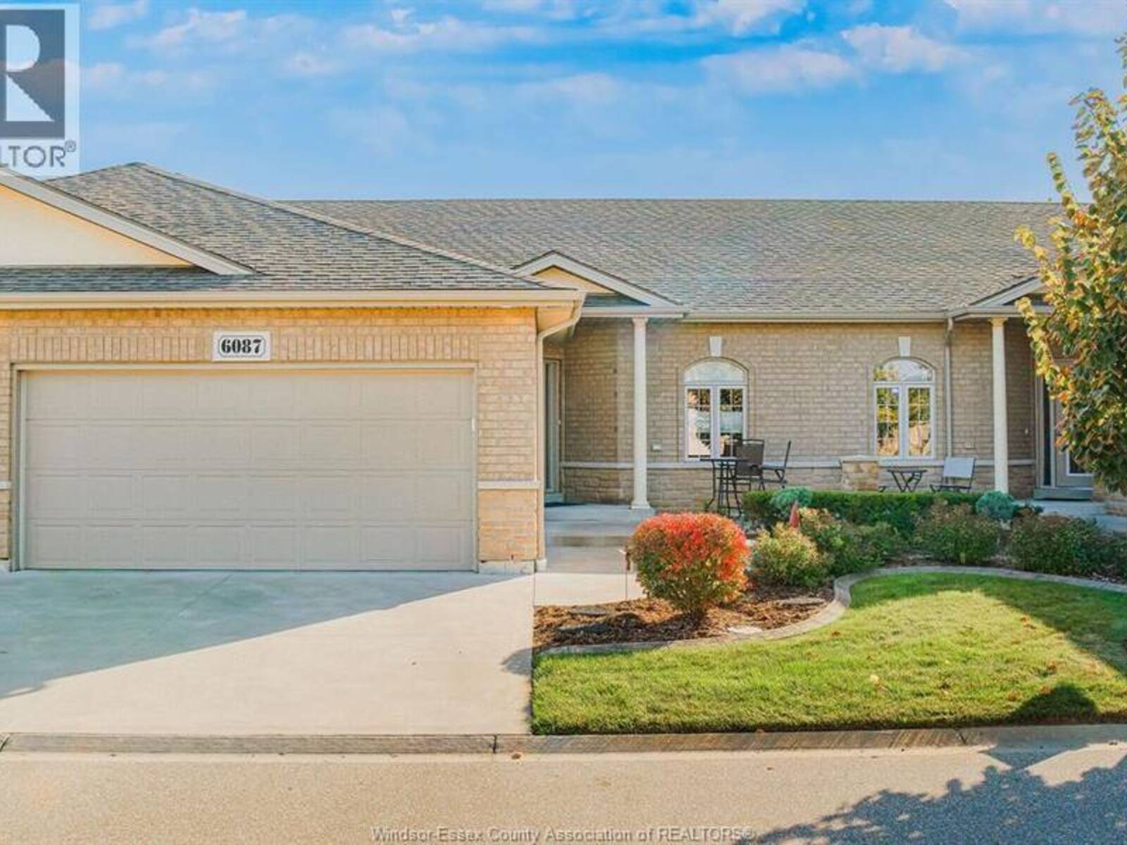 6087 Laurentide, Windsor, Ontario N9J 3Y7