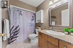 2476 Luxury | Windsor Ontario | Slide Image Fifteen