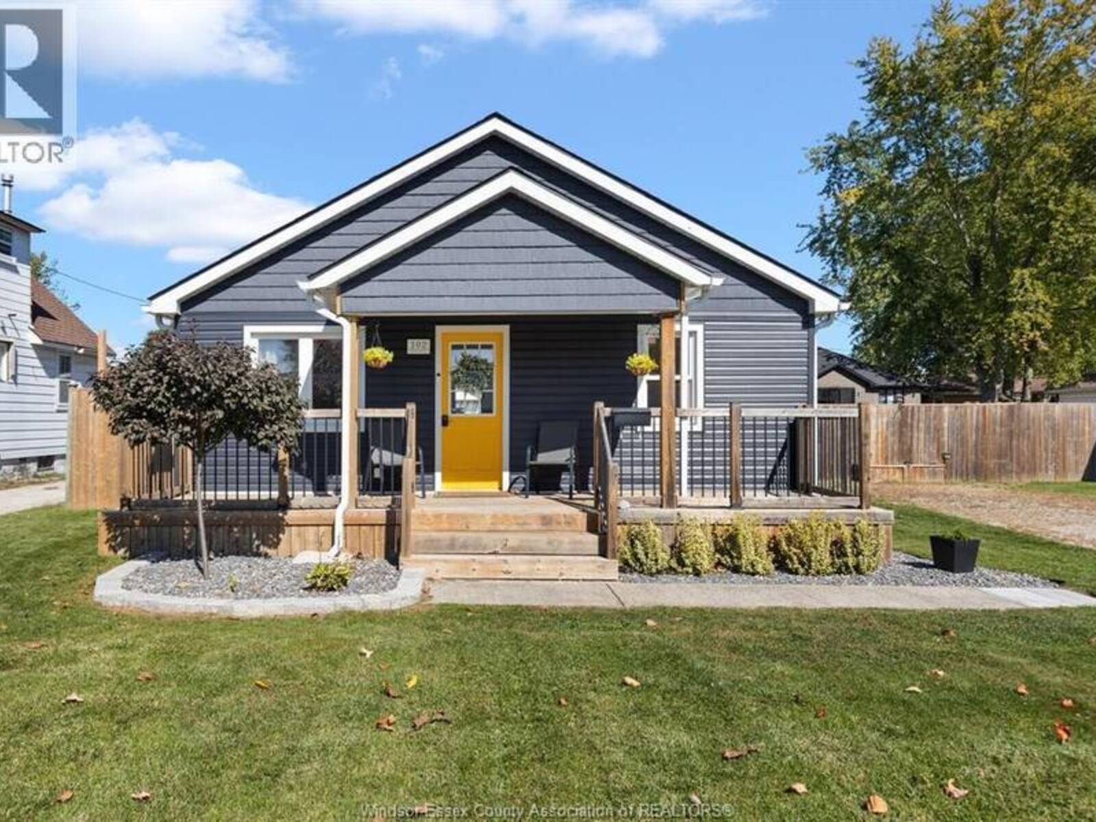 102 DUFF AVENUE, Amherstburg, Ontario N9V 2P6