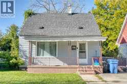 1015 PARTINGTON AVENUE | Windsor Ontario | Slide Image Thirty-four