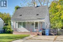 1015 PARTINGTON AVENUE | Windsor Ontario | Slide Image Three