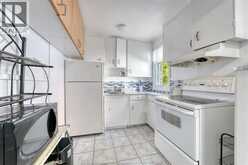 1015 PARTINGTON AVENUE | Windsor Ontario | Slide Image Seven