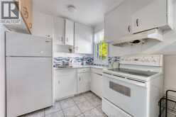1015 PARTINGTON AVENUE | Windsor Ontario | Slide Image Eight