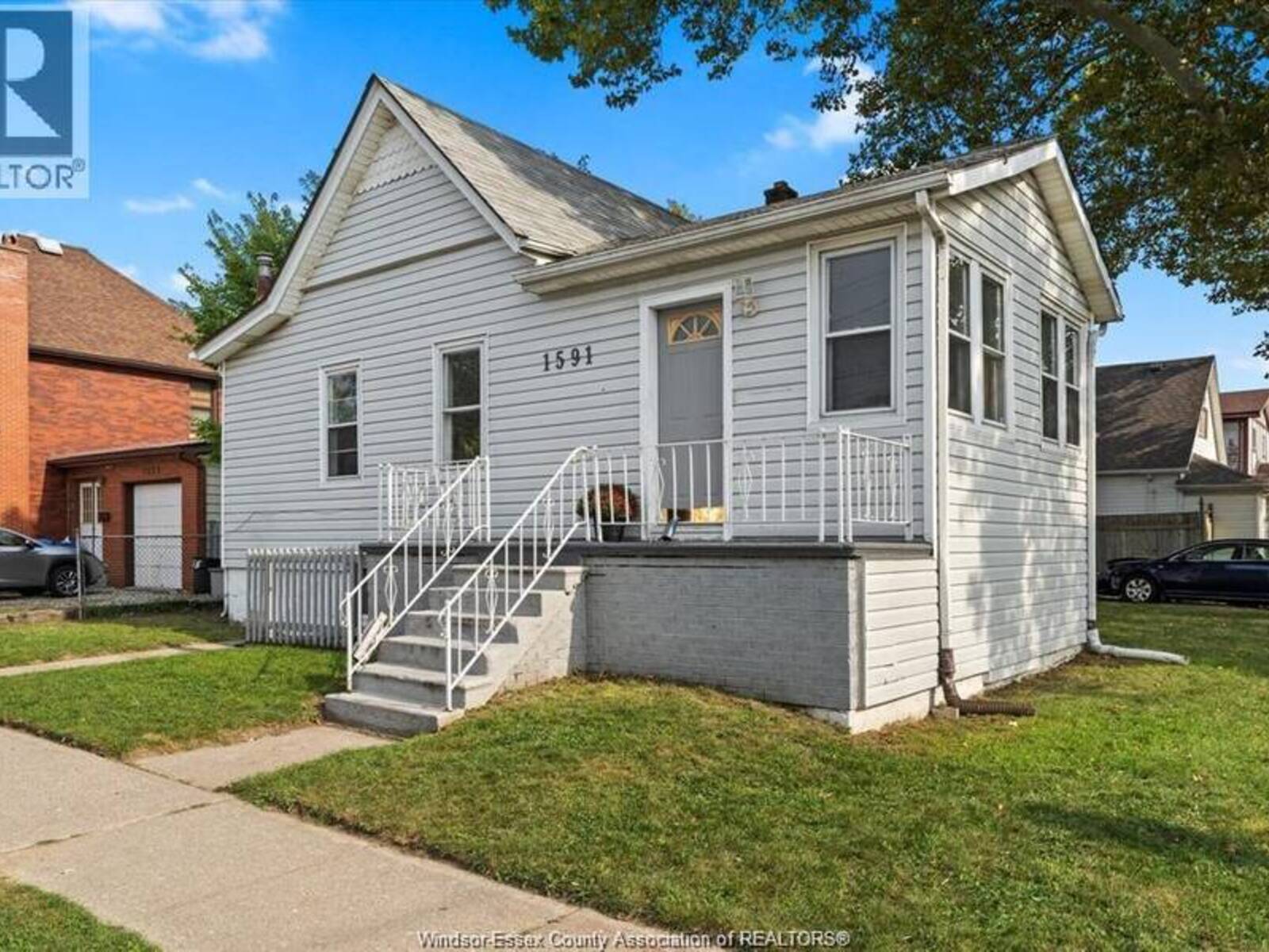 1591 MARTINDALE STREET, Windsor, Ontario N9B 1G5