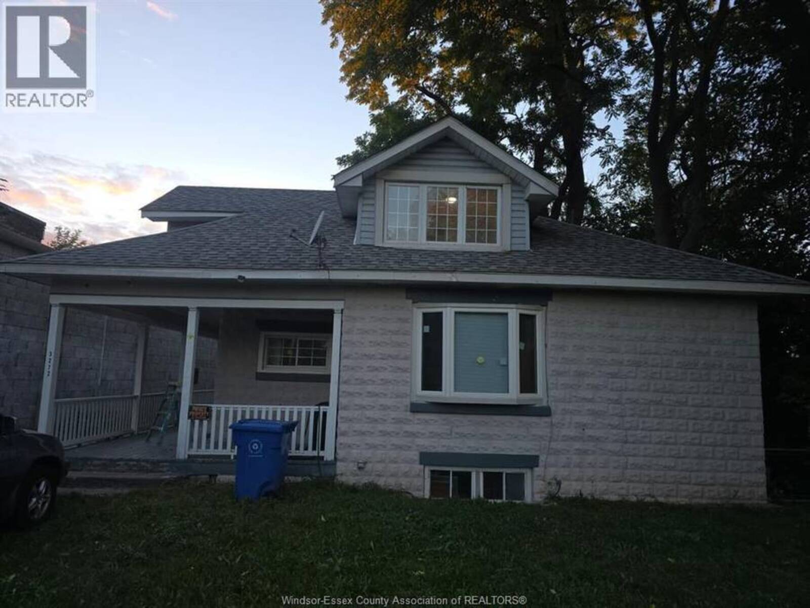 3272 PETER STREET, Windsor, Ontario N9E 4V6