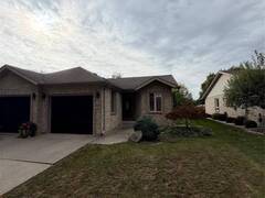 23 Malibu Dr Leamington Ontario, N8H 5G4