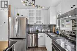 2705 ROBERT | Windsor Ontario | Slide Image Nine