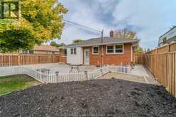1049 BUCKINGHAM ROAD | Windsor Ontario | Slide Image Thirty-two