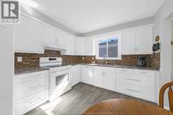 8 Bruce AVENUE | Leamington Ontario | Slide Image Ten