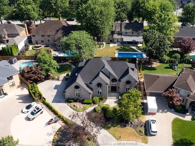 15 Fasan CRESCENT Tecumseh Ontario, N8N 4L1 - 5 Bedrooms Home For Sale