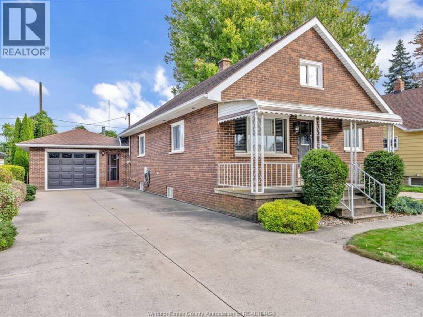 40 WESTMORELAND, Leamington, Ontario N8H 3P3