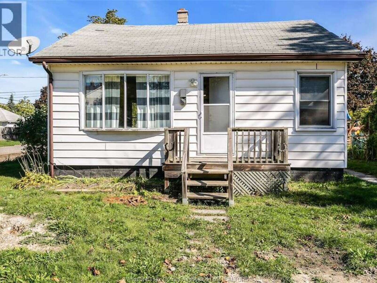 1304 CENTRAL AVENUE, Windsor, Ontario N8Y 3V4