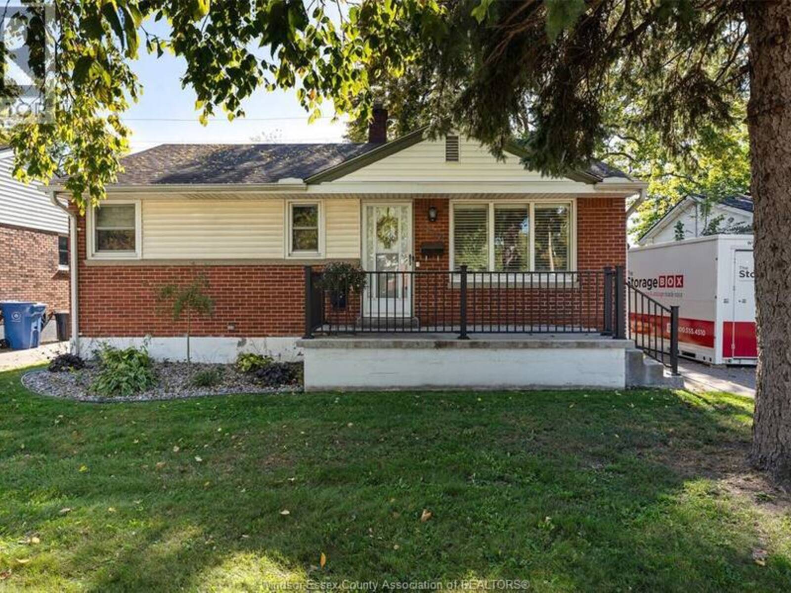 1205 Chappell, Windsor, Ontario N9C 3C8