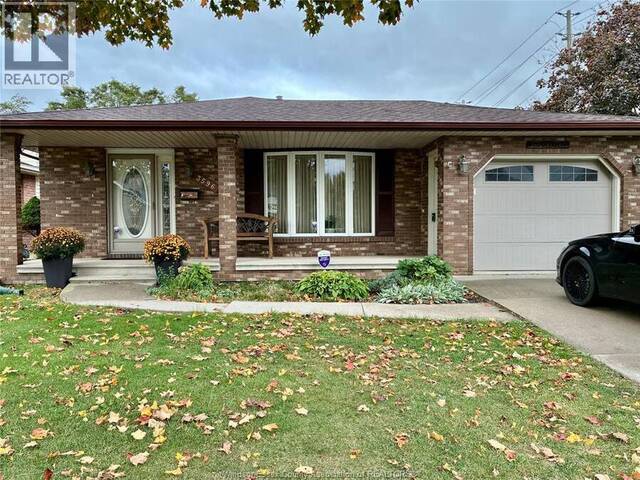 3596 HEMLOCK AVENUE Windsor Ontario, N8R 1Z9 - 4 Bedrooms Home For Sale