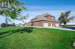901 Road 2 East | Kingsville Ontario | Slide Image Forty