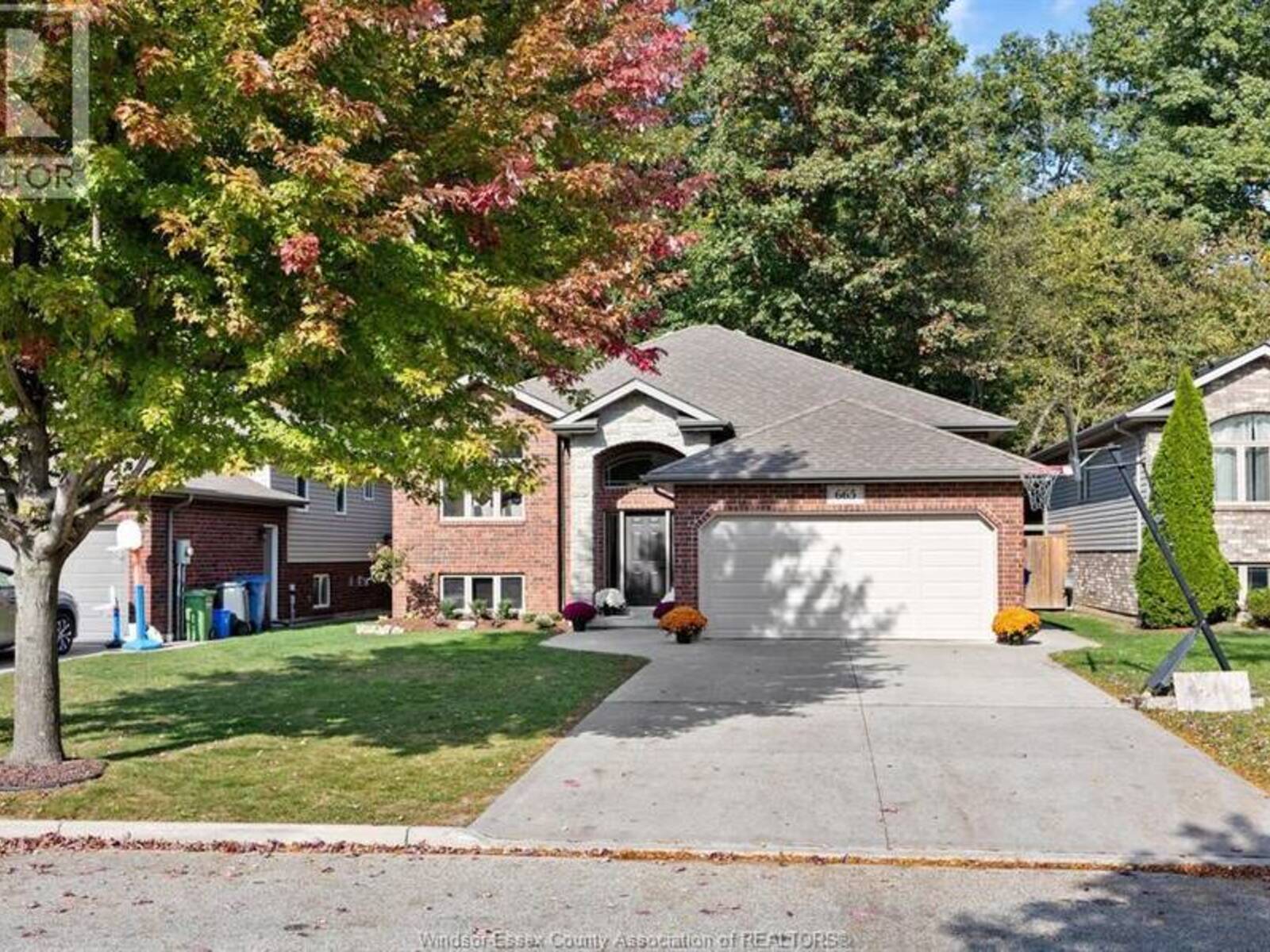 665 INTERNATIONAL, LaSalle, Ontario N9J 0A5
