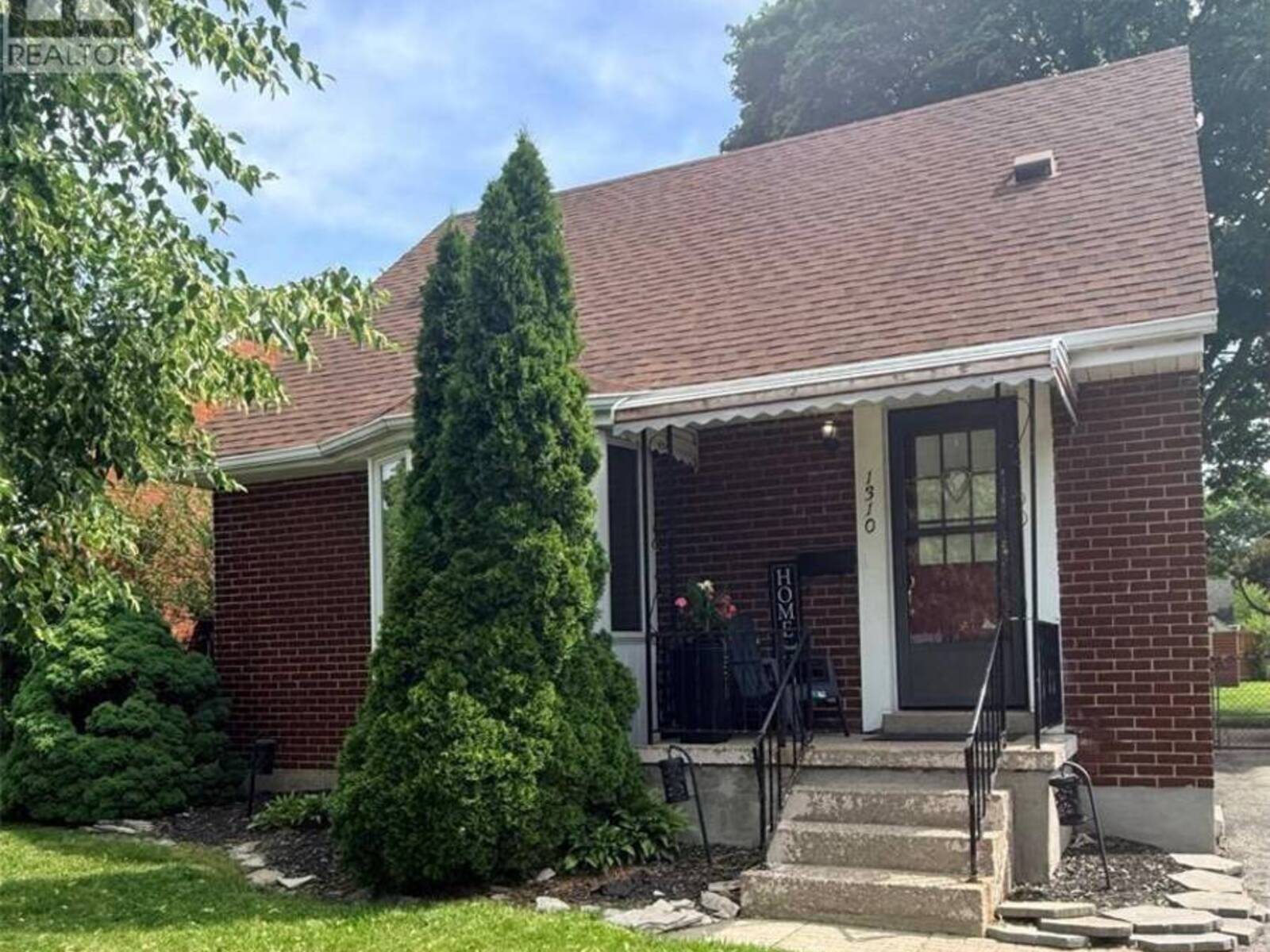 1310 ASKIN AVENUE, Windsor, Ontario N9B 2Y1