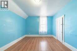 60 SETTERINGTON STREET | Leamington Ontario | Slide Image Thirteen