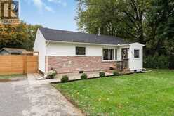 1056 SPRUCE AVENUE | Kingsville Ontario | Slide Image Three