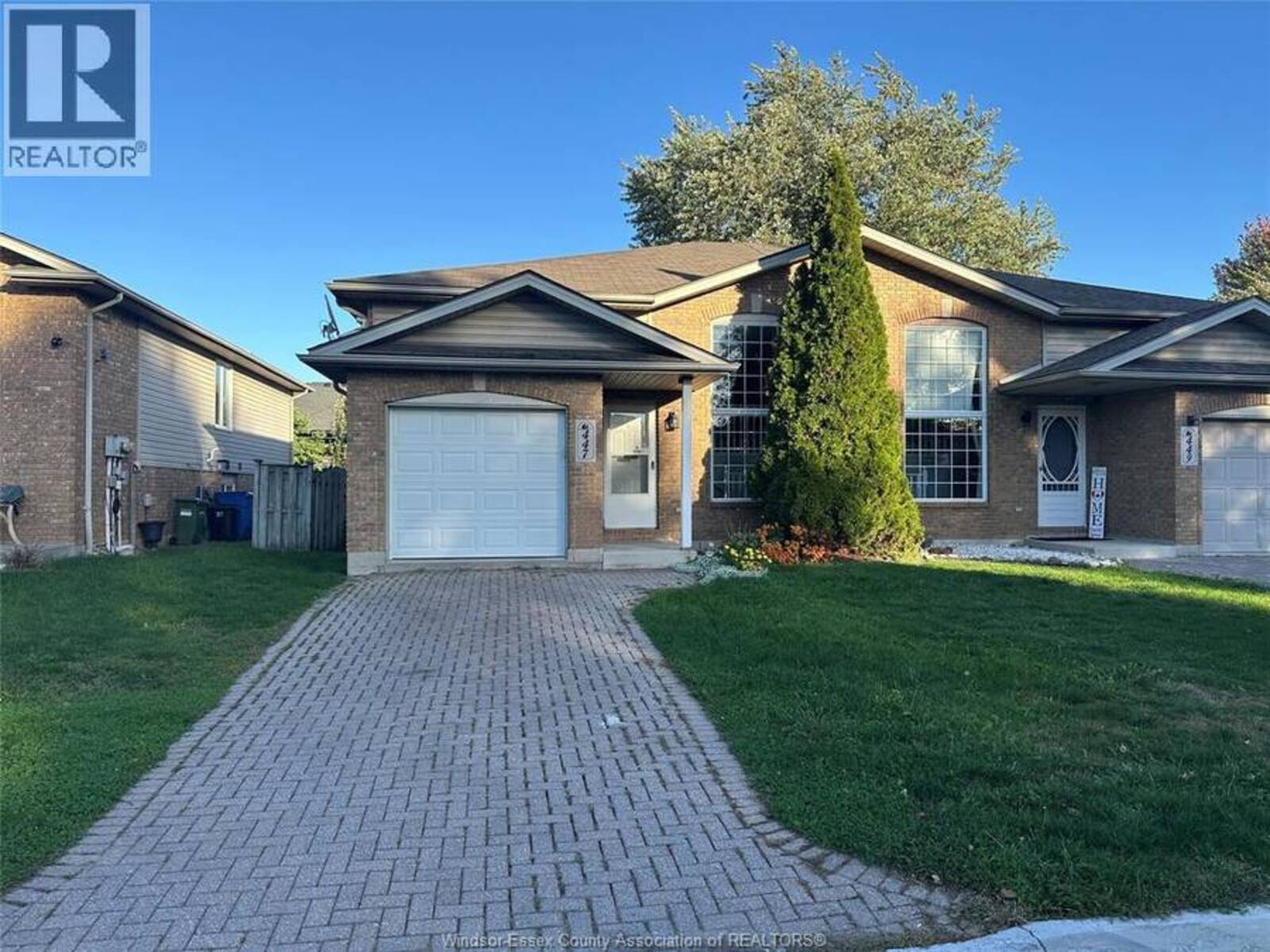 447 MERRILL AVENUE, LaSalle, Ontario N9J 3R2