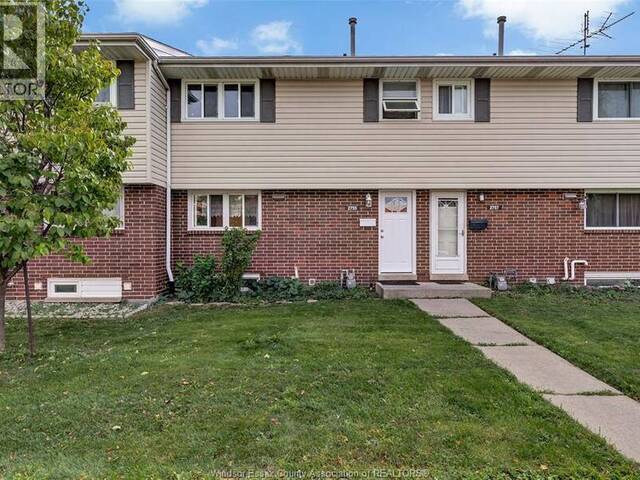 2755 MEADOWBROOK LANE Unit# 11 Windsor Ontario, N8T 2Y6 - 3 Bedrooms Condo For Sale
