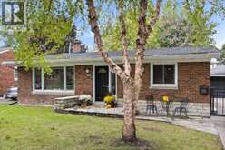1109 Parkview AVENUE | Windsor Ontario | Slide Image Two
