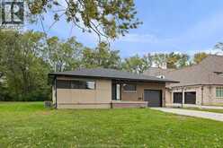 4015 ROSELAND DRIVE East | Windsor Ontario | Slide Image Three