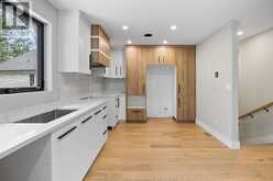 4015 ROSELAND DRIVE East | Windsor Ontario | Slide Image Seventeen