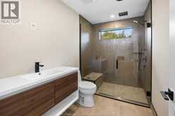 4015 ROSELAND DRIVE East | Windsor Ontario | Slide Image Nine