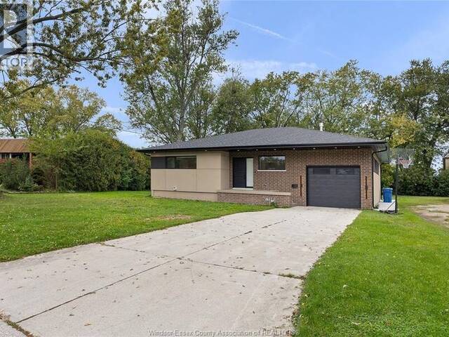 4015 ROSELAND DRIVE East Windsor Ontario, N9G 1Y5 - 2 Bedrooms Home For Sale