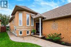 43 SPRINGVIEW DRIVE | Brampton Ontario | Slide Image Three