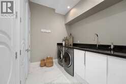 346 Jordan LANE | Windsor Ontario | Slide Image Thirty