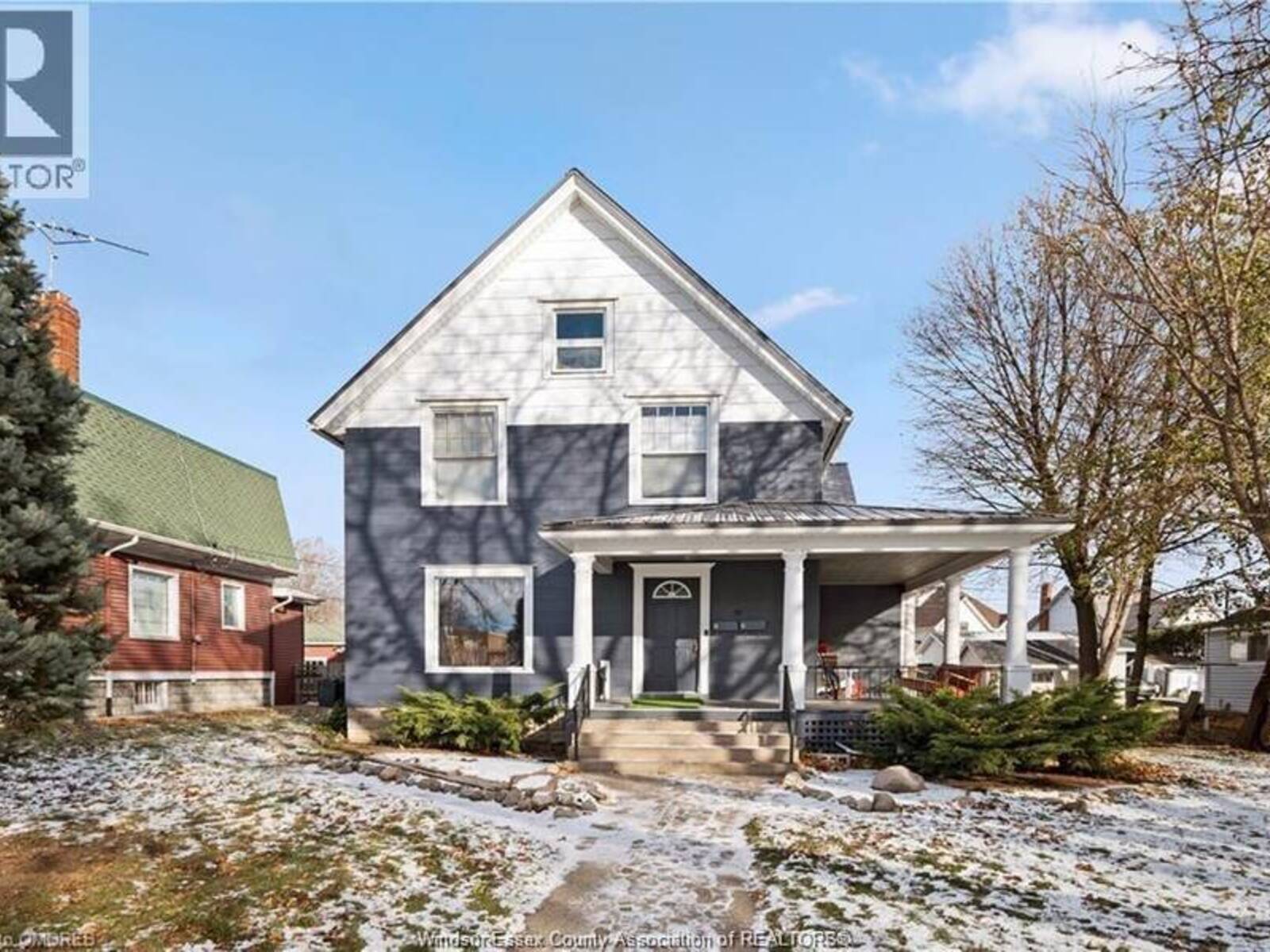 39 RUSSELL STREET, Leamington, Ontario N8H 1V1