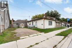 23 ASKEW STREET | Leamington Ontario | Slide Image Three