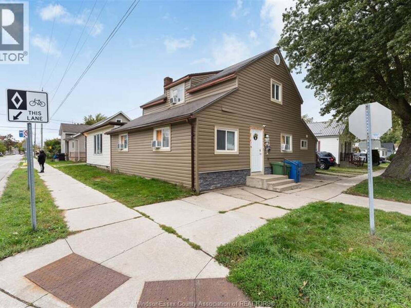 23 ASKEW STREET, Leamington, Ontario N8H 1X4