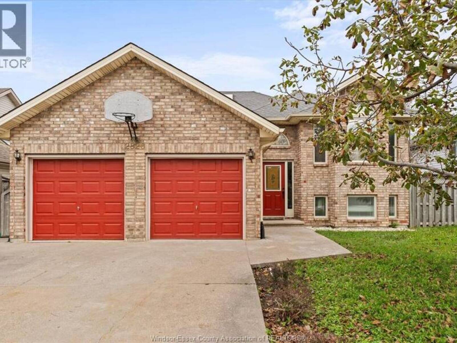 2820 Wildberry CRESCENT, Tecumseh, Ontario N9K 1C2