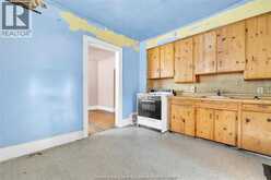 2379 George | Windsor Ontario | Slide Image Nine