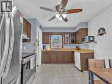 1030 FAIRVIEW BOULEVARD | Windsor Ontario | Slide Image Eight