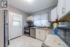 394 CRAWFORD AVENUE | Windsor Ontario | Slide Image Nine