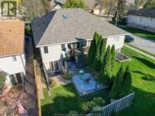 1583 CHATEAU AVENUE | Windsor Ontario | Slide Image Thirty