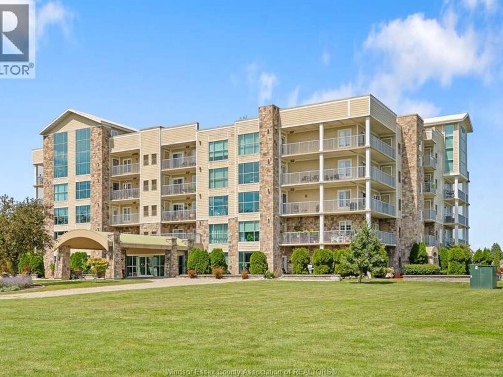 34 Boblo Island BOULEVARD Unit# 407, Amherstburg, Ontario N9V 0C4