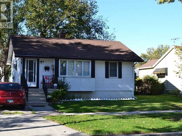 1929 ELLROSE Windsor Ontario, N8W 4V1 - 2 Bedrooms Home For Sale