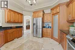 2003 SERENITY CIRCLE | LaSalle Ontario | Slide Image Twelve