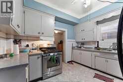 975 PARENT | Windsor Ontario | Slide Image Seventeen