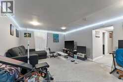 975 PARENT | Windsor Ontario | Slide Image Thirty