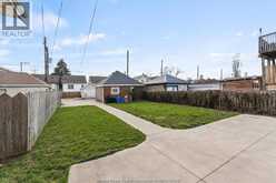 975 PARENT | Windsor Ontario | Slide Image Thirty-seven
